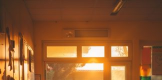 Inclusão escolar de autistas em BH: desabafo de Cássio expõe dificuldades