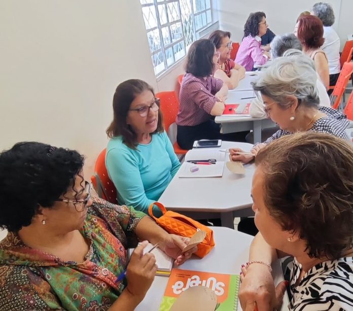 Mês de setembro chama atenção para a doença de Alzheimer Mês de setembro chama atenção para a doença de Alzheimer