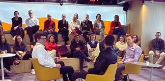 Livro reúne lideranças em CX e tecnologia