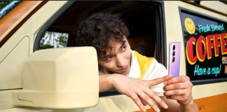 Infinix lança celular ultrafino em parceria com Free Fire Infinix lança celular ultrafino em parceria com Free Fire