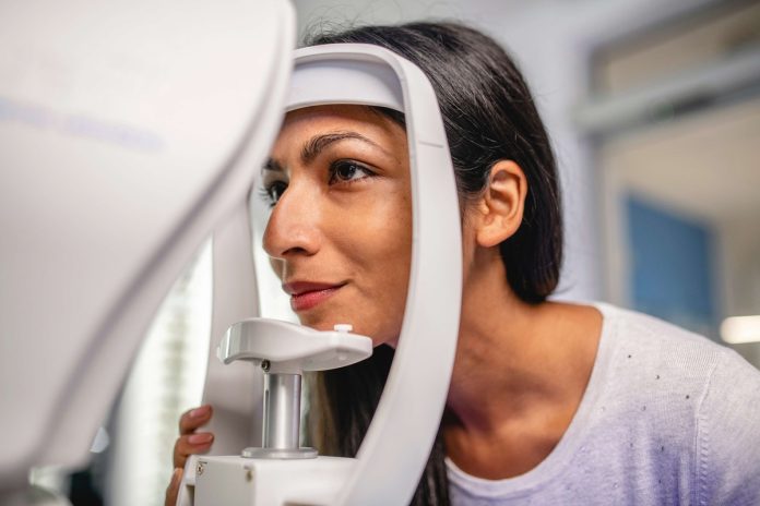 Menopausa: 61% das mulheres podem sofrer com olho seco Menopausa: 61% das mulheres podem sofrer com olho seco