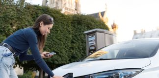 Condomínios têm até 2026 para se adequar a carros elétricos