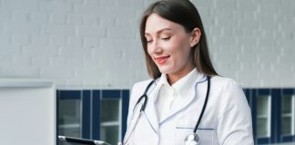 Médicos investem em tráfego pago para crescer online