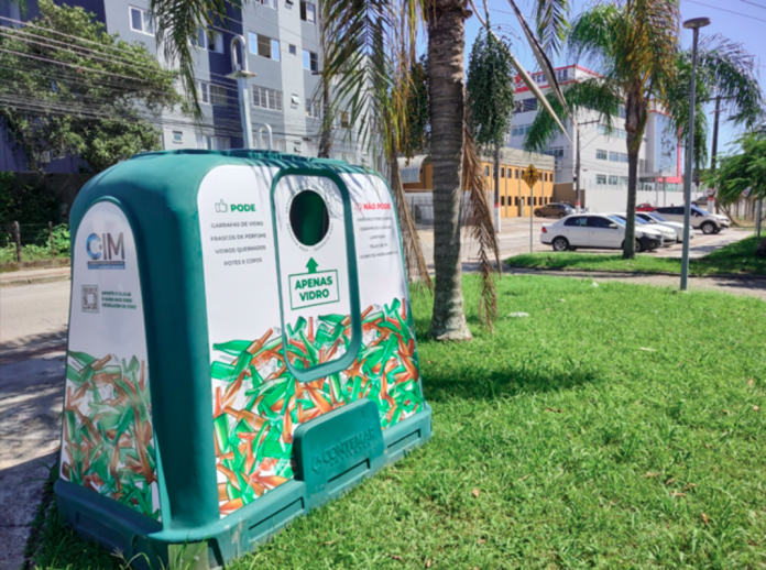 Cidades brasileiras avançam na coleta de vidro com ecopontos Cidades brasileiras avançam na coleta de vidro com ecopontos