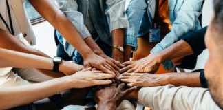 Compliance é o compromisso que a empresa assume com a ética