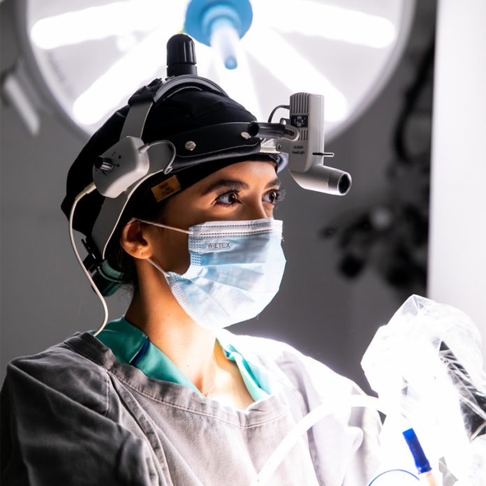 Médica otorrino explica sobre rinoplastia funcional e segura Médica otorrino explica sobre rinoplastia funcional e segura