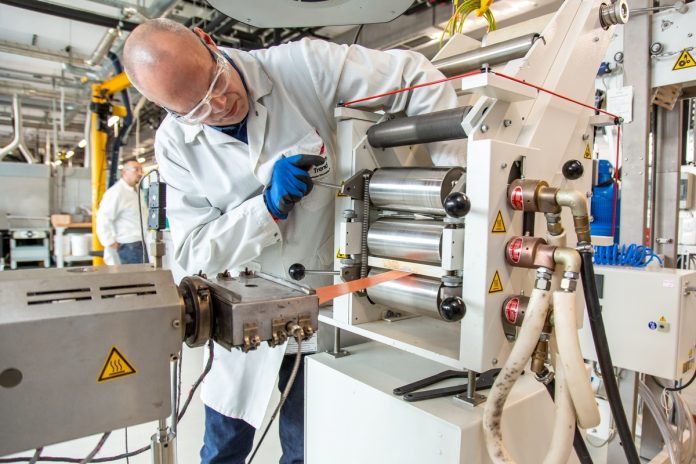 Chem-Trend lança Ultra Purge™ 3627 para limpeza em extrusora de cast film Chem-Trend lança Ultra Purge™ 3627 para limpeza em extrusora de cast film