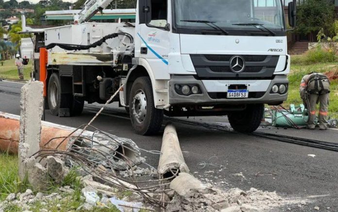 carro-poste-CPFL-botucatu-271025 (1)