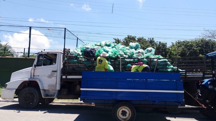 Praias de Búzios têm retirada de 2 toneladas de resíduos em ação de limpeza Praias de Búzios têm retirada de 2 toneladas de resíduos em ação de limpeza