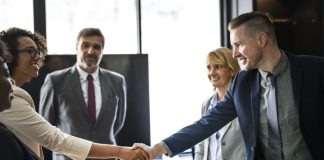 Cresce o M&A entre PMEs e exige preparo dos empresários Cresce o M&A entre PMEs e exige preparo dos empresários