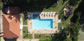 Uso das piscinas no verão requer mais atenção na manutenção Uso das piscinas no verão requer mais atenção na manutenção