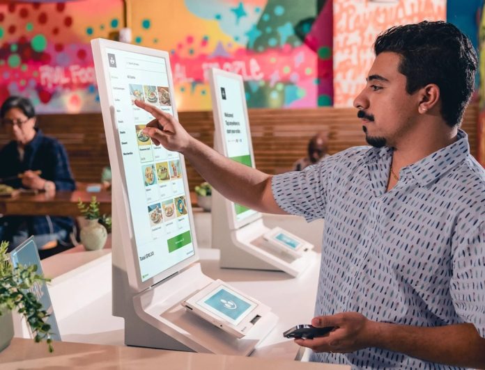 Fiserv lança solução de autoatendimento da Clover Fiserv lança solução de autoatendimento da Clover