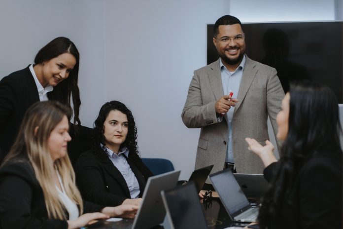 Médicos brasileiros podem validar o diploma na Europa Médicos brasileiros podem validar o diploma na Europa