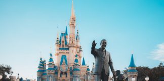 Turismo nos EUA sofre queda de visitantes estrangeiros Turismo nos EUA sofre queda de visitantes estrangeiros