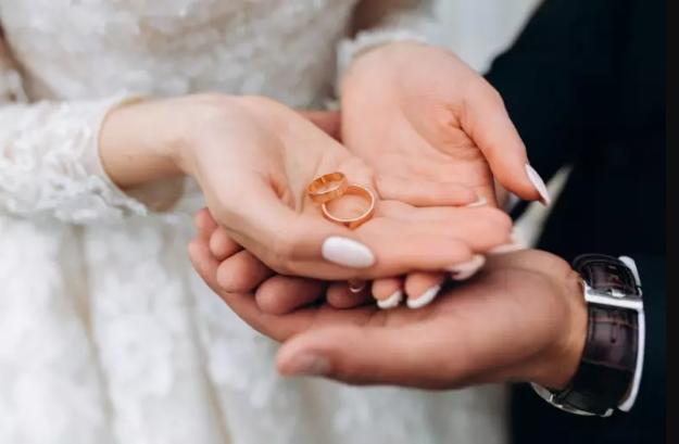 noivos-aliancas-101125