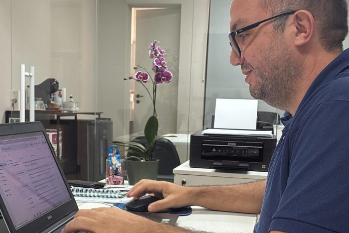 Pequenos negócios enfrentam obstáculos com avanço do digital