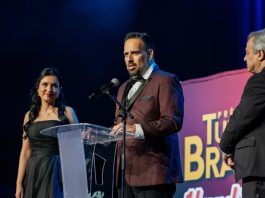 Tudo Para Brasileiros realiza premiação no Hard Rock Orlando