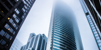 Expansão do setor imobiliário atrai atenção de investidores Expansão do setor imobiliário atrai atenção de investidores