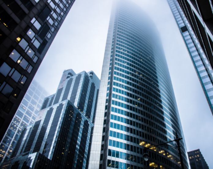 Expansão do setor imobiliário atrai atenção de investidores Expansão do setor imobiliário atrai atenção de investidores