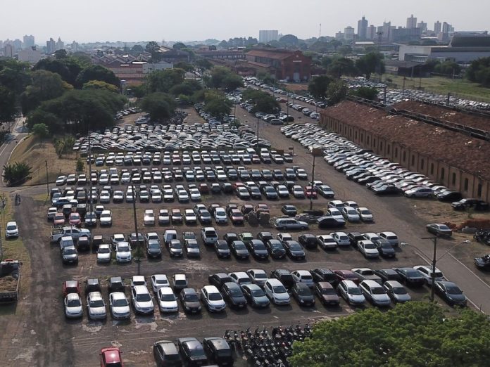Leilão reúne 259 veículos apreendidos na Emdec Campinas (SP) Leilão reúne 259 veículos apreendidos na Emdec Campinas (SP)