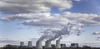 Lula estipula prazo para fim de combustíveis fósseis Lula estipula prazo para fim de combustíveis fósseis