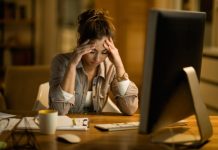 Livro usa narrativas reais para mapear riscos psicossociais Livro usa narrativas reais para mapear riscos psicossociais