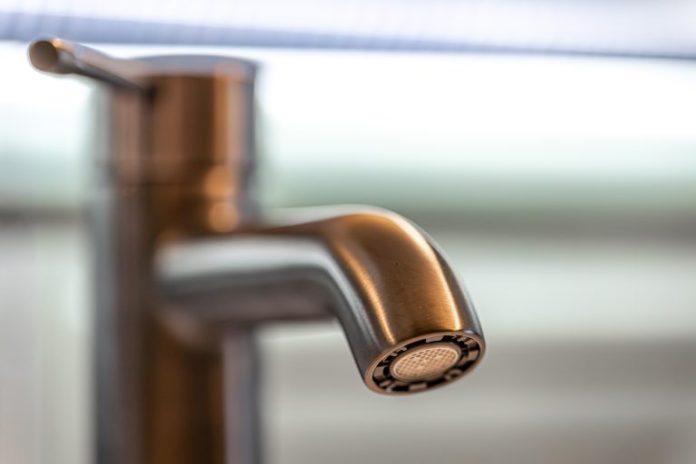 torneira-sem-agua-121225