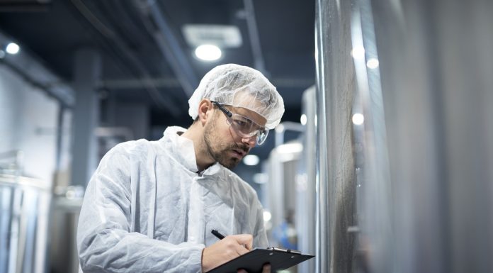 Palestra do Sincovaga-SP aborda NR-13 e segurança no varejo