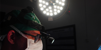 Cirurgião de Florianópolis explica técnica de sutiã interno