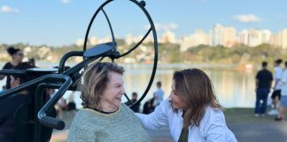 Detalhes do cotidiano que mostram o início do envelhecimento Detalhes do cotidiano que mostram o início do envelhecimento