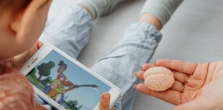 Uso excessivo de telas afeta atenção e bem-estar infantil Uso excessivo de telas afeta atenção e bem-estar infantil