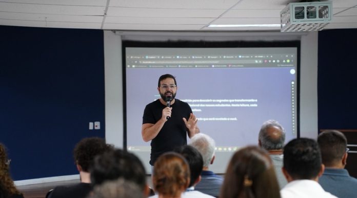 UniFECAF sedia sessão solene da Câmara de Taboão da Serra UniFECAF sedia sessão solene da Câmara de Taboão da Serra
