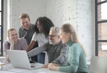 IA impulsiona o planejamento B2B no início do ano