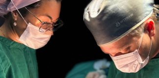 Cirurgia explora lifting facial com cicatriz reduzida Cirurgia explora lifting facial com cicatriz reduzida