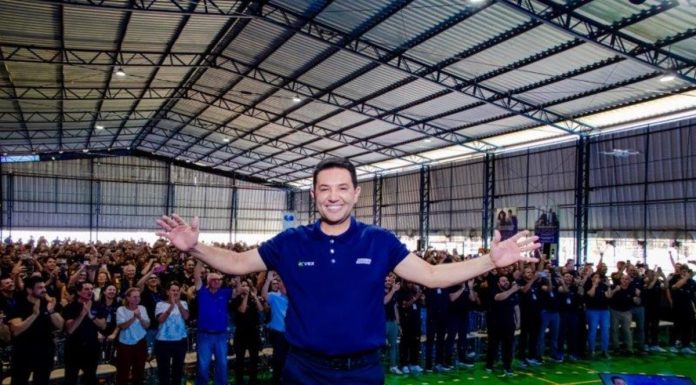 Gazin bate recorde de R$ 11 bilhões e anuncia 14º salário