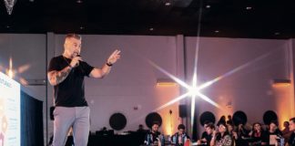 Cruz do Mérito JK reconhece impacto nacional de Robson Leite Cruz do Mérito JK reconhece impacto nacional de Robson Leite