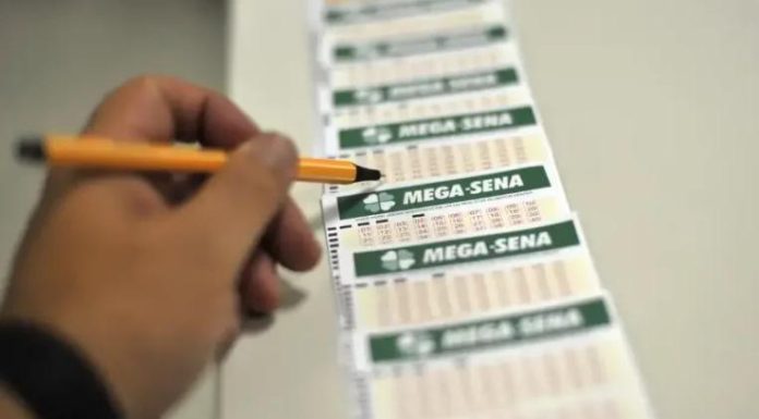 Ninguém acerta e prêmio da Mega-Sena vai a R$ 102 milhões