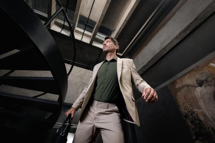 Marca Angelo Bertoni lança linha com tecidos tecnológicos