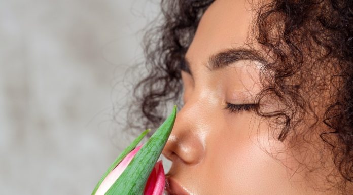 Crescimento da beleza consciente impulsiona demanda por maquiagem vegana