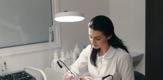 Dia do dermatologista reforça nova lógica skincare