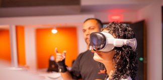 Vozes Futuras capacita mil jovens em habilidades digitais Vozes Futuras capacita mil jovens em habilidades digitais