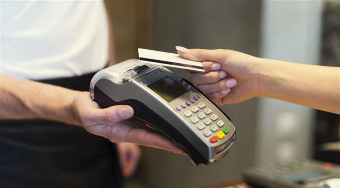 Falhas em taxas afetam PMEs que usam maquininhas