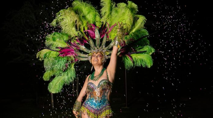 Carnaval impulsiona alta dos acessórios artesanais