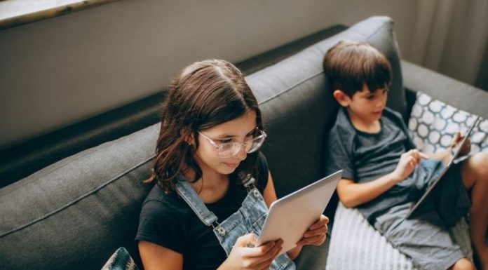 Livro Banho de Floresta combate o excesso de telas Livro Banho de Floresta combate o excesso de telas