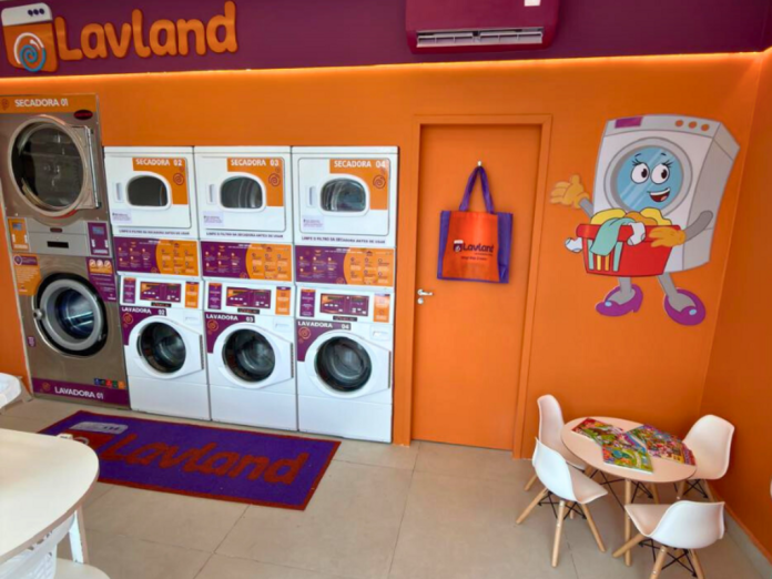 Lavanderias self-service geram economia de água e energia Lavanderias self-service geram economia de água e energia