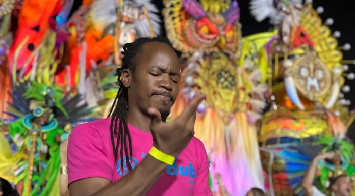 Empresa oferece acessibilidade no carnaval do Rio Empresa oferece acessibilidade no carnaval do Rio