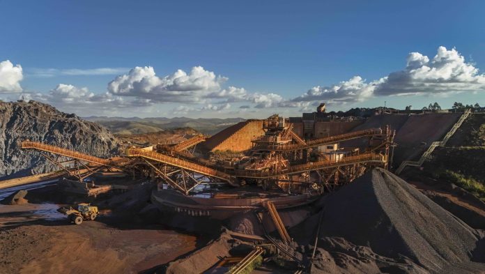 Empilhamento a seco põe MG no centro da nova mineração Empilhamento a seco põe MG no centro da nova mineração