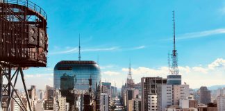 Vacância de escritórios em SP deve diminuir em 2026