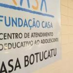 Dois adolescentes de Botucatu concluem estudos enquanto cumprem medida socioeducativa na Fundação CASA
