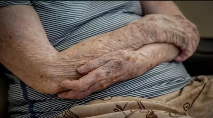 Idosa de 76 anos é feita refém durante roubo em residência no Centro de Botucatu